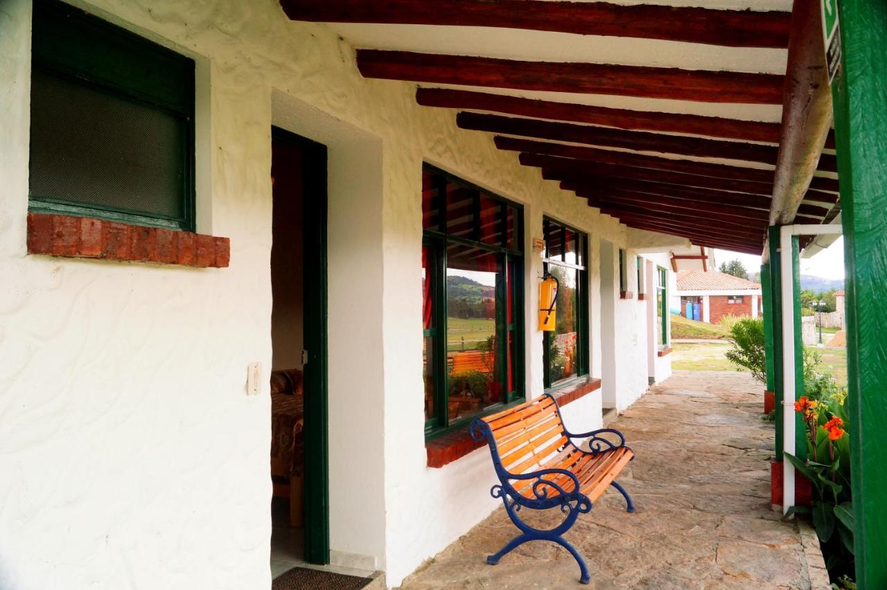 Hotel Cabanas San Cayetano Paipa Ngoại thất bức ảnh