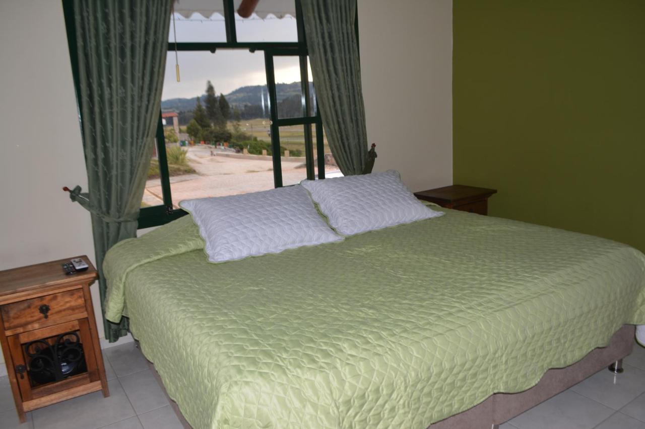 Hotel Cabanas San Cayetano Paipa Ngoại thất bức ảnh