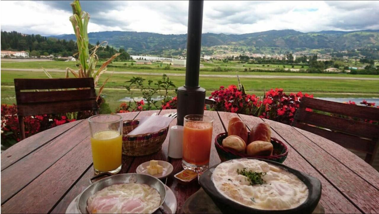 Hotel Cabanas San Cayetano Paipa Ngoại thất bức ảnh