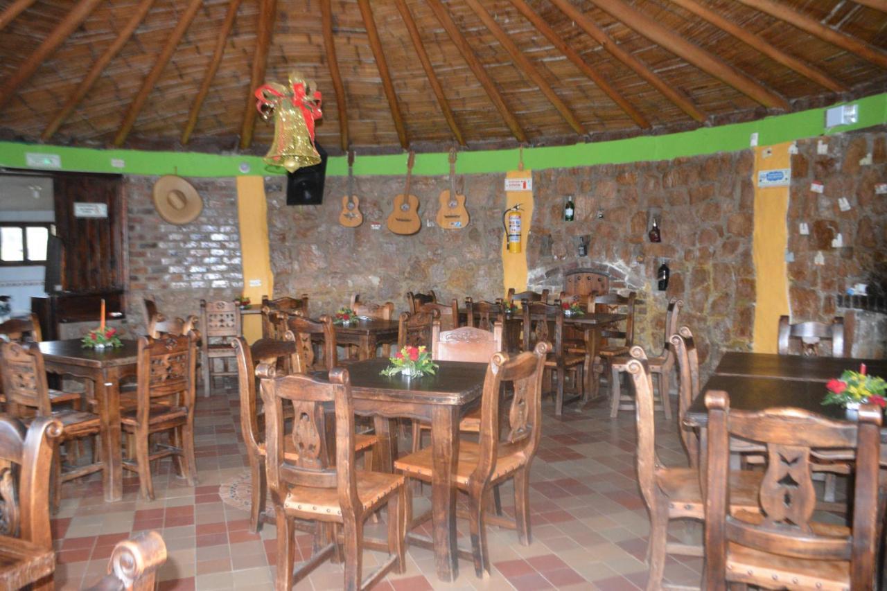 Hotel Cabanas San Cayetano Paipa Ngoại thất bức ảnh